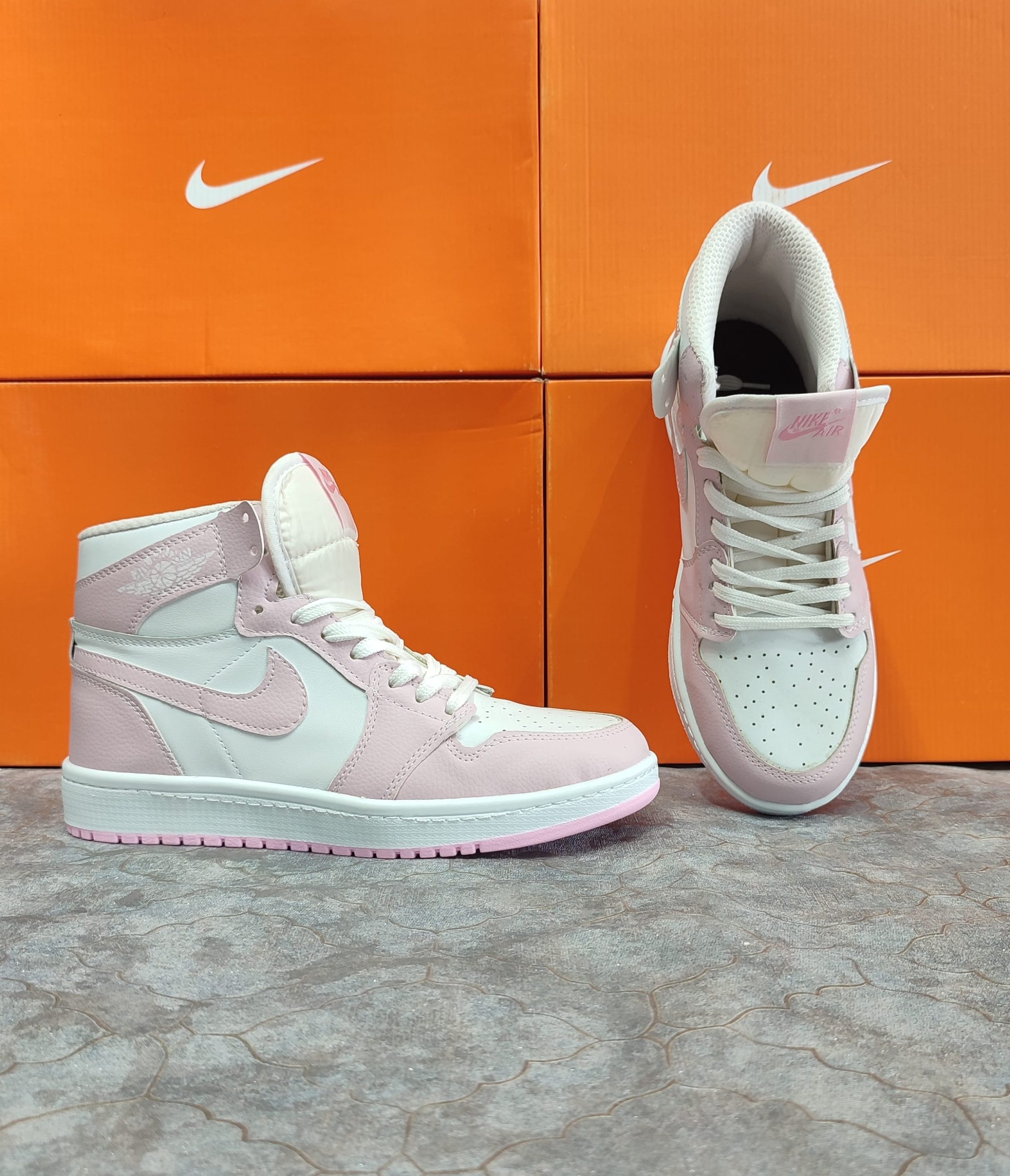 جردن 1 سفید صورتیجردن وانJordan 1 White Pink