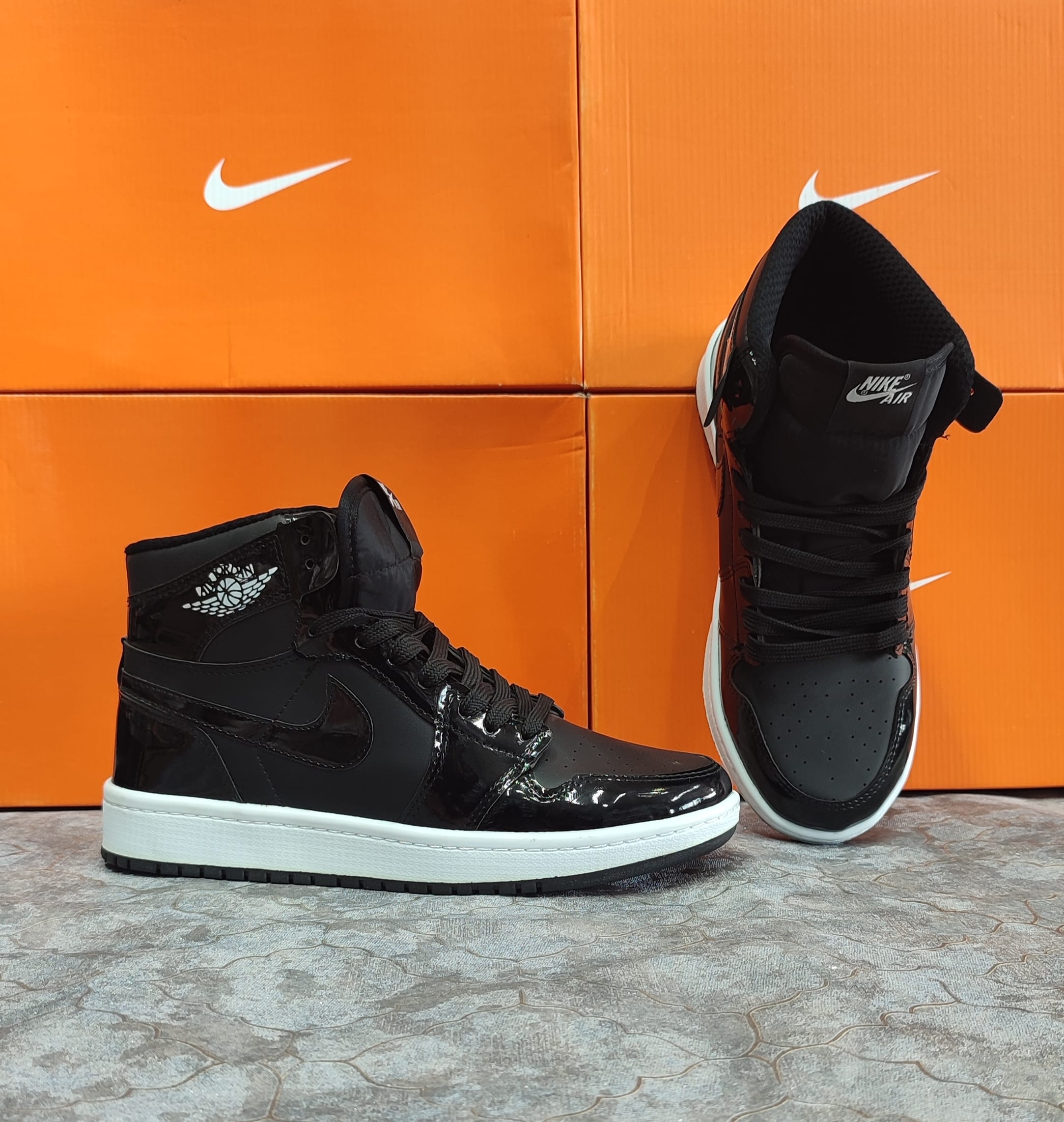 جردن 1 مشکیجردن وانJordan 1 Black